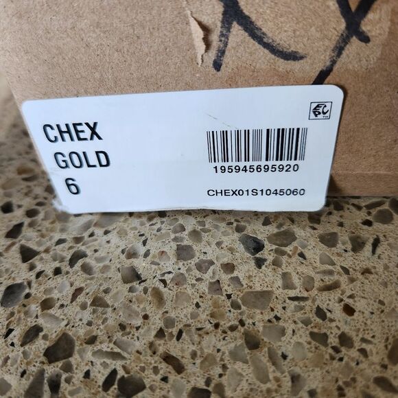 Steve Madden Chex Gold Metallic Quilted Slippers Faux Fur Lining Size 6 NIB - Picture 5 of 10